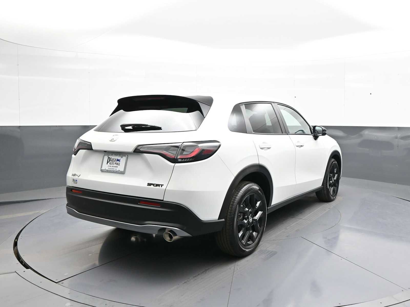 Certified 2024 Honda HR-V Sport image 5
