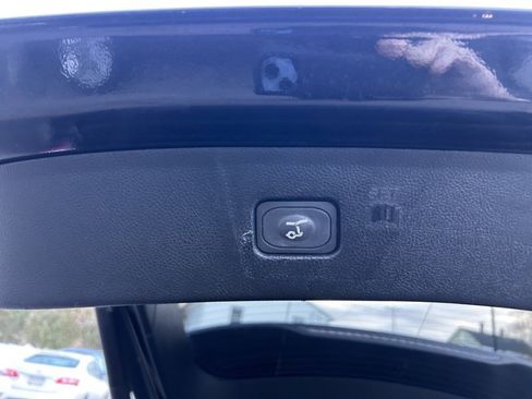 Used 2022 Ford Edge Titanium image 14