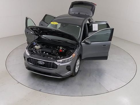 Certified 2023 Ford Escape Active w/ Tech Pack #2 FWD image 41