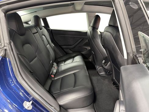 Certified 2021 Tesla Model 3 Standard Range Plus RWD image 11