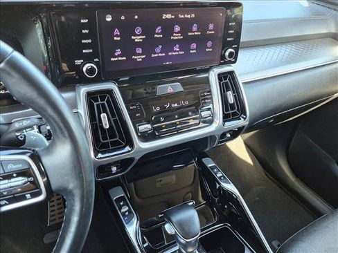 Used 2023 Kia Sorento SX AWD/4WD image 15