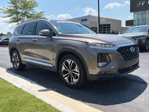 Used 2019 Hyundai Santa Fe Limited FWD image 2