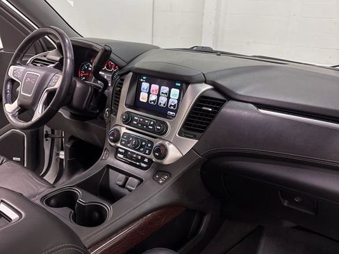 Used 2020 GMC Yukon SLT image 28