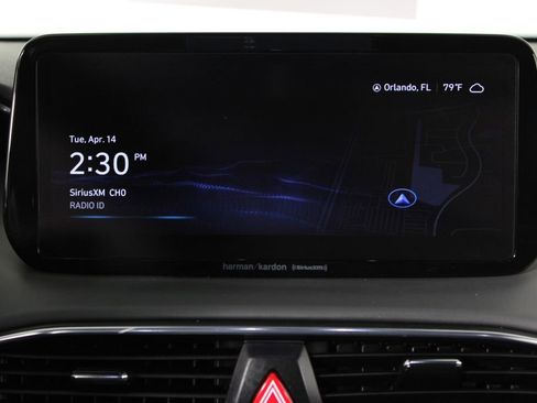 Certified 2023 Hyundai Santa Fe SEL w/ Premium Package image 9