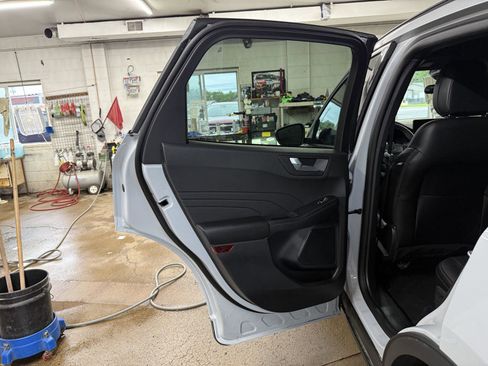 Used 2025 Ford Escape ST-Line w/ Equipment Group 301A FWD image 21