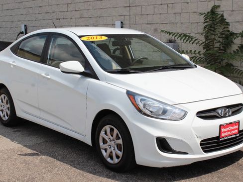 Used 2013 Hyundai Accent GLS image 7