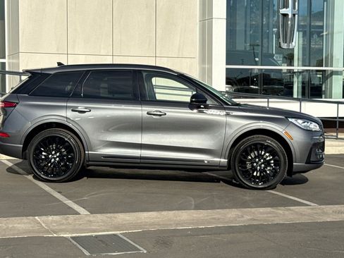 New 2026 Lincoln Corsair Grand Touring image 2