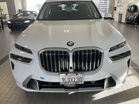 Certified 2024 BMW X7 xDrive40i AWD/4WD image 3