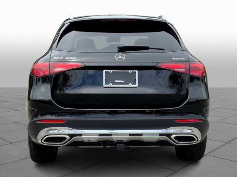 Certified 2025 Mercedes-Benz GLC 300 4MATIC image 4