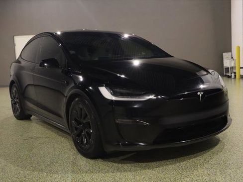 Used 2022 Tesla Model X image 1