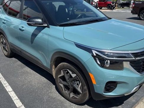 Used 2025 Kia Seltos S image 7