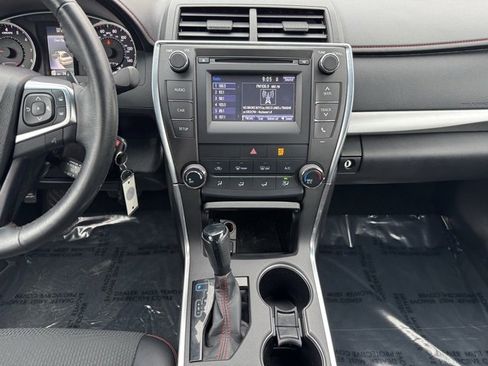 Certified 2016 Toyota Camry SE image 2