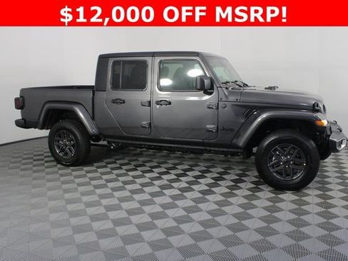 New 2026 Jeep Gladiator Sport AWD/4WD image 1