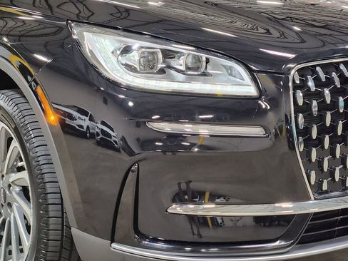 Used 2023 Lincoln Corsair Reserve image 13
