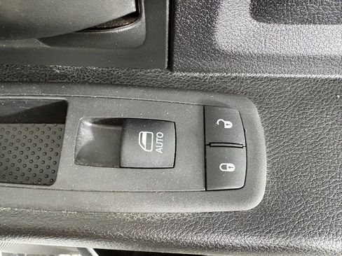 Used 2024 RAM 3500 Tradesman w/ Chrome Appearance Group AWD/4WD image 39