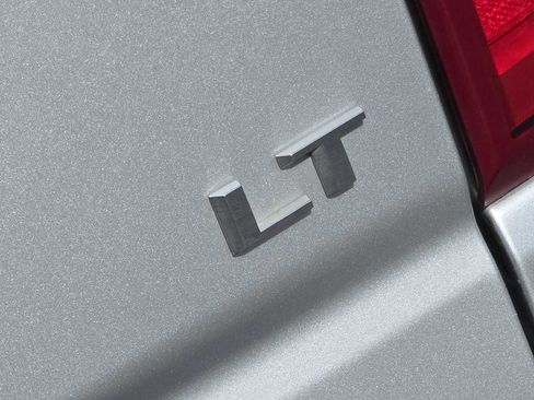 Used 2020 Chevrolet Silverado 1500 LT Trail Boss image 11