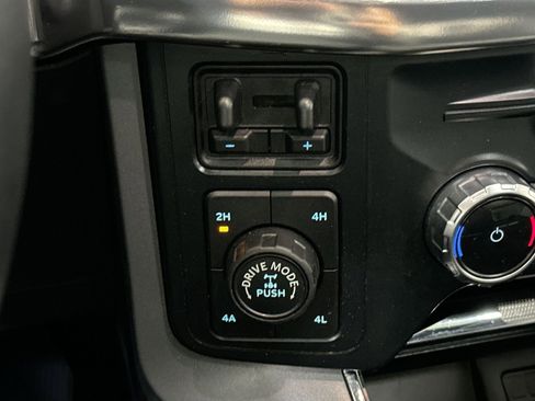 Used 2023 Ford F150 Lariat w/ Equipment Group 502A High image 27