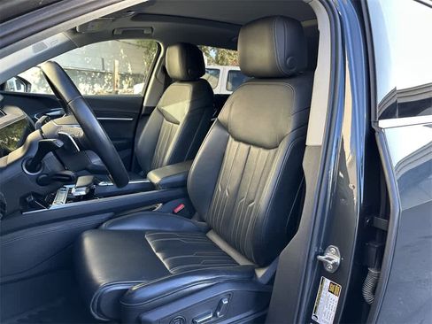 Used 2019 Audi e-tron Prestige w/ Prestige Package image 11