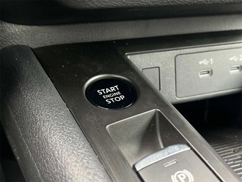 New 2026 Nissan Kicks SV image 25