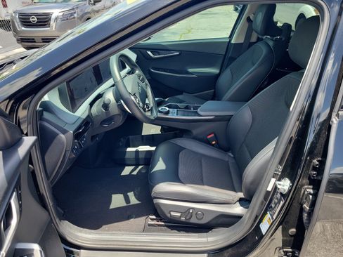 Used 2024 Kia EV6 Light RWD image 12