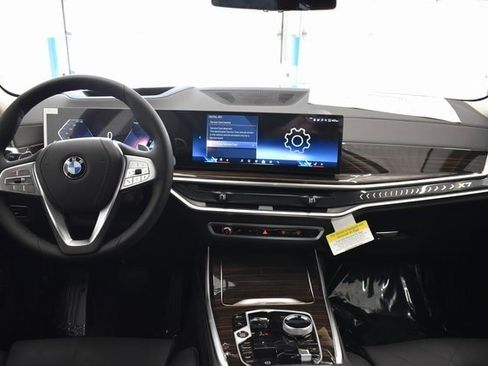 New 2026 BMW X7 xDrive40i image 5