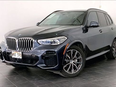 Used 2022 BMW X5 xDrive40i w/ M Sport Package AWD/4WD image 1