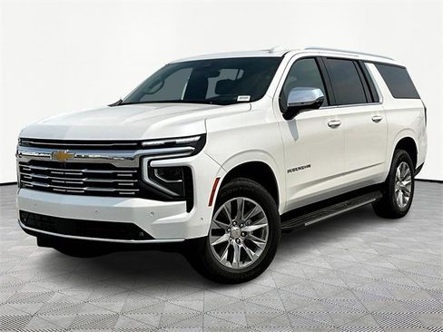 New 2025 Chevrolet Suburban Premier image 3