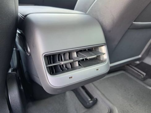 Used 2023 Tesla Model 3 Standard Range RWD image 41