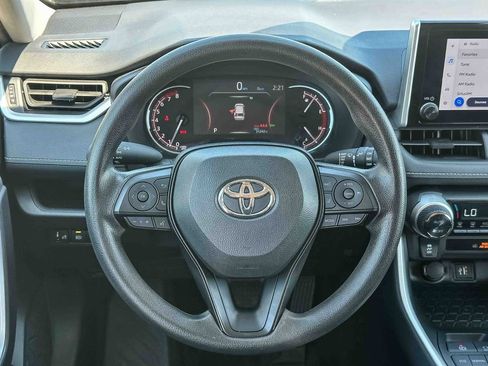 Used 2025 Toyota RAV4 XLE image 20
