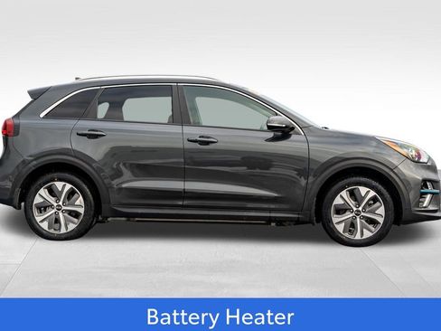 Used 2021 Kia Niro EX w/ Cold Weather Package image 8