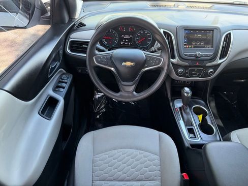 Used 2019 Chevrolet Equinox LS w/ LS Convenience Package image 15