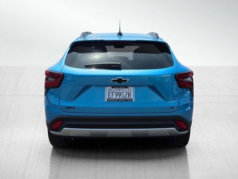 Used 2025 Chevrolet Trax LT w/ Driver Confidence Package FWD image 6