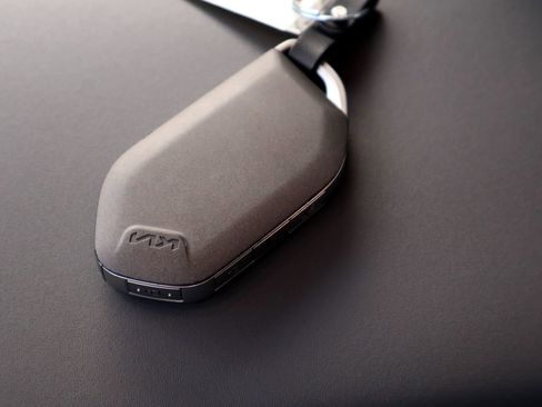 Used 2025 Kia K4 EX FWD image 31
