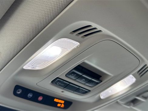 Used 2022 Buick Envision Essence w/ Sport Touring Package image 24