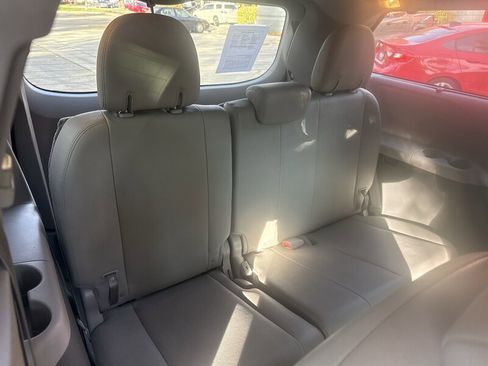 Used 2018 Toyota Sienna XLE Premium image 25