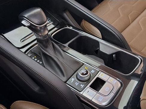Used 2020 Kia Telluride SX w/ SX Prestige Package AWD/4WD image 18