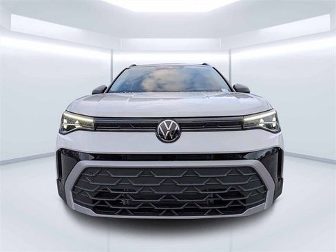 New 2026 Volkswagen Taos S image 8