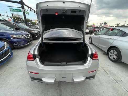 Used 2021 Mercedes-Benz CLA 250 4MATIC image 9
