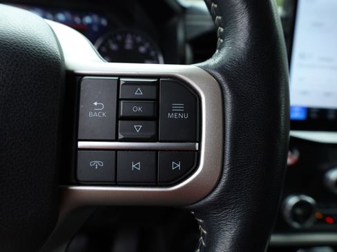 Used 2022 Ford Expedition XLT image 26