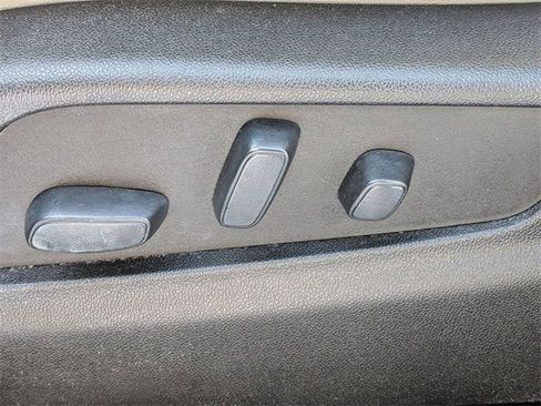 Certified 2023 Cadillac XT4 Premium Luxury w/ Cold Weather Package image 20