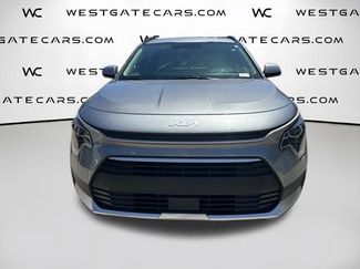 Used 2024 Kia Niro EX FWD video 2