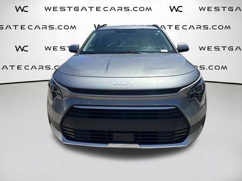 Used 2024 Kia Niro EX FWD image 2