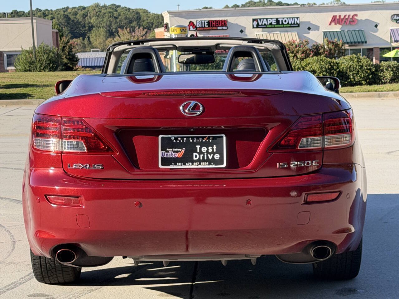 Used 2010 Lexus IS 250C w/ Luxury Pkg RWD image 19
