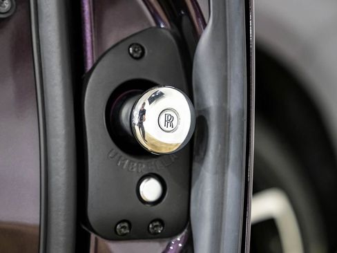 Used 2023 Rolls-Royce Cullinan Black Badge w/ Dark Exterior Package image 54