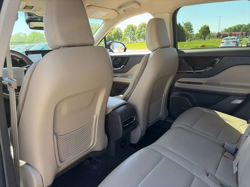 Used 2023 Lincoln Corsair FWD image 29
