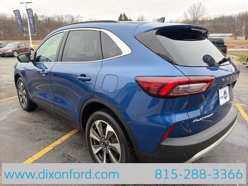 Used 2023 Ford Escape Platinum image 5