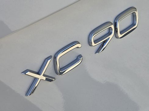 New 2026 Volvo XC90 T8 Ultra image 14