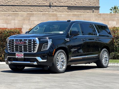 New 2026 GMC Yukon XL Denali AWD/4WD image 8