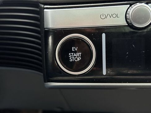 Used 2024 Hyundai Ioniq 5 Limited image 17