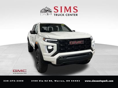 New 2025 GMC Canyon Elevation w/ Convenience Package